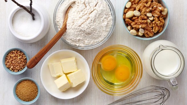 O ovo é essencial, sendo considerado o ingrediente principal em quase todas as receitas.