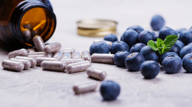 Variedade de vitaminas e suplementos
